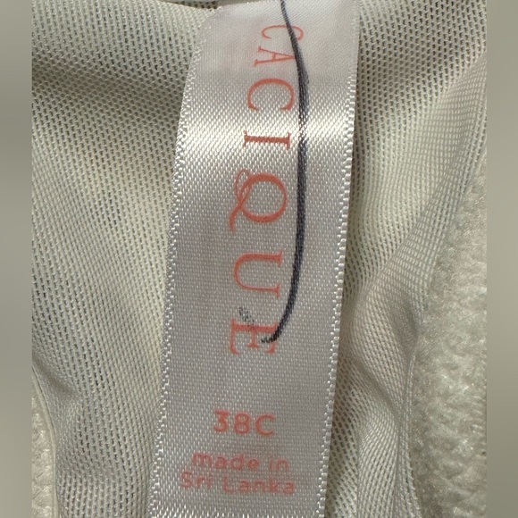 Cacique Lightly Lined T shirt Bra - Picture 5 of 7